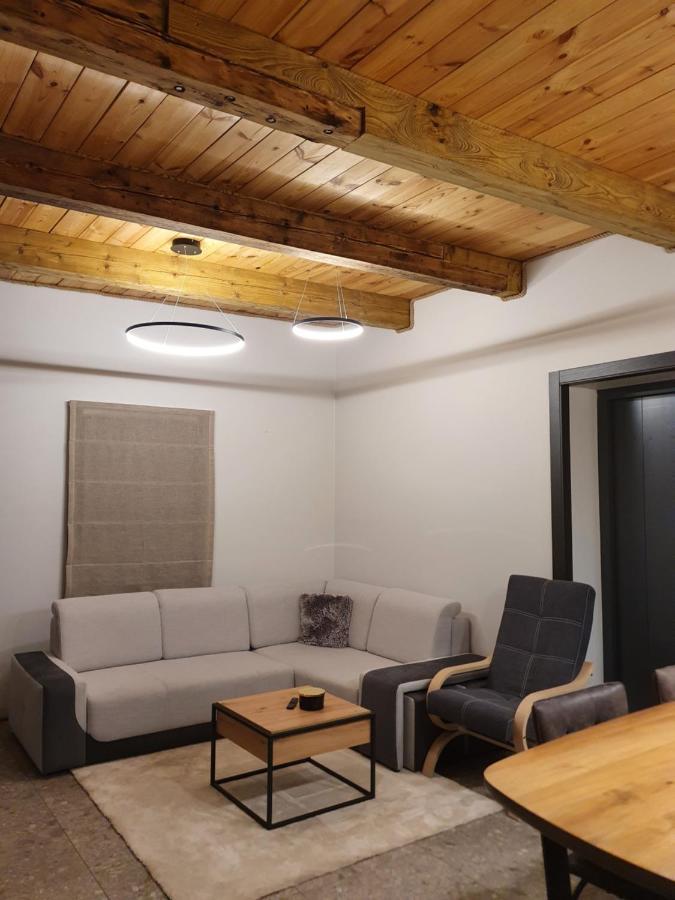 Kk Apartment Ventspils Bagian luar foto