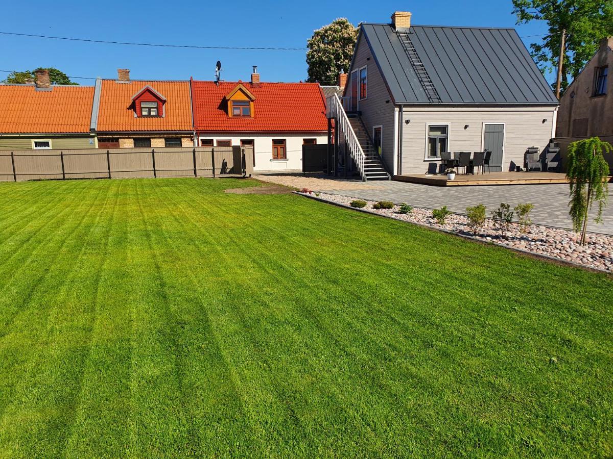 Kk Apartment Ventspils Bagian luar foto