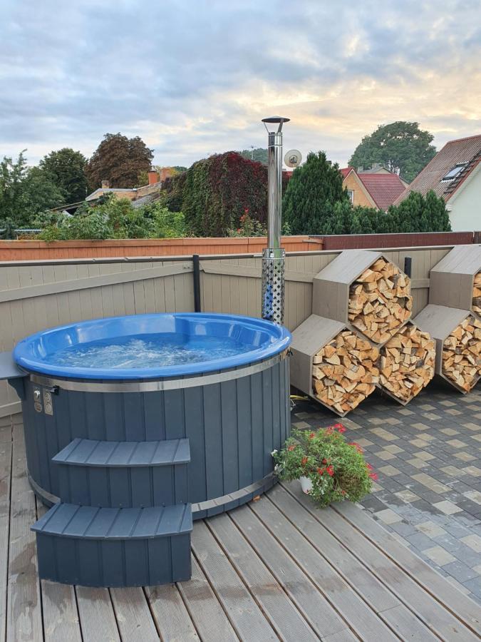 Kk Apartment Ventspils Bagian luar foto